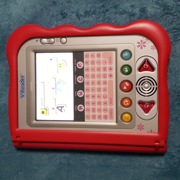 V.Reader - Picture 8 of 8